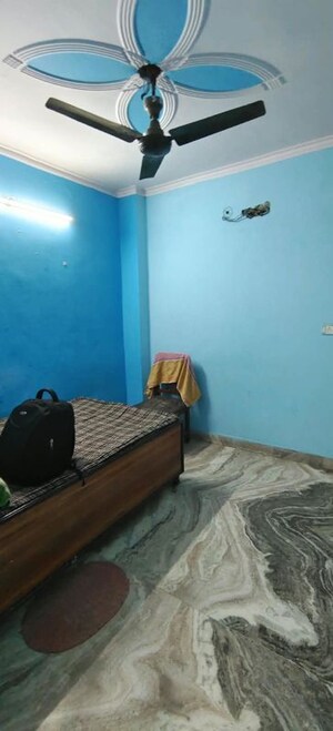 Room in 1 BHK Builder Floor at Dwarka Mor – for Rent