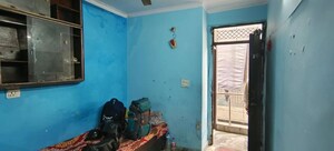 Room in 1 BHK Builder Floor at Dwarka Mor – for Rent