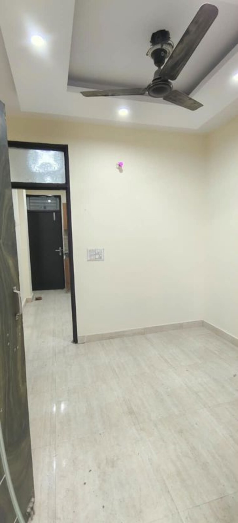 Room, dwarka mor 1 Bedroom 40 Sq.Yd. Builder Floor In Dwarka Mor Delhi 10698597