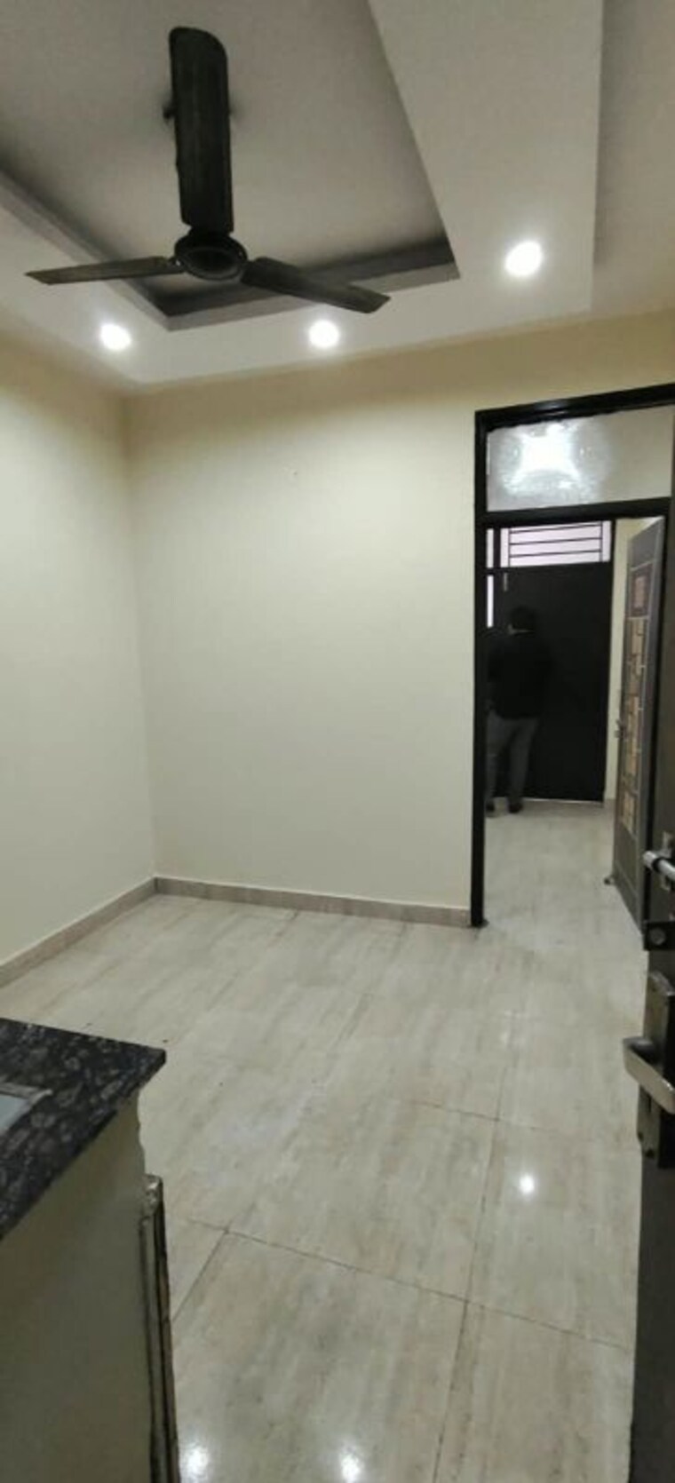 Room, dwarka mor 1 Bedroom 40 Sq.Yd. Builder Floor In Dwarka Mor Delhi 10698597