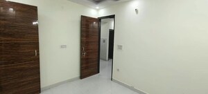 Room in 2 BHK Builder Floor at Dwarka Mor – for Rent