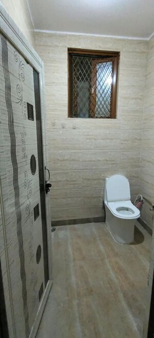 Bathroom in 1 BHK Builder Floor at Dwarka Mor – for Rent