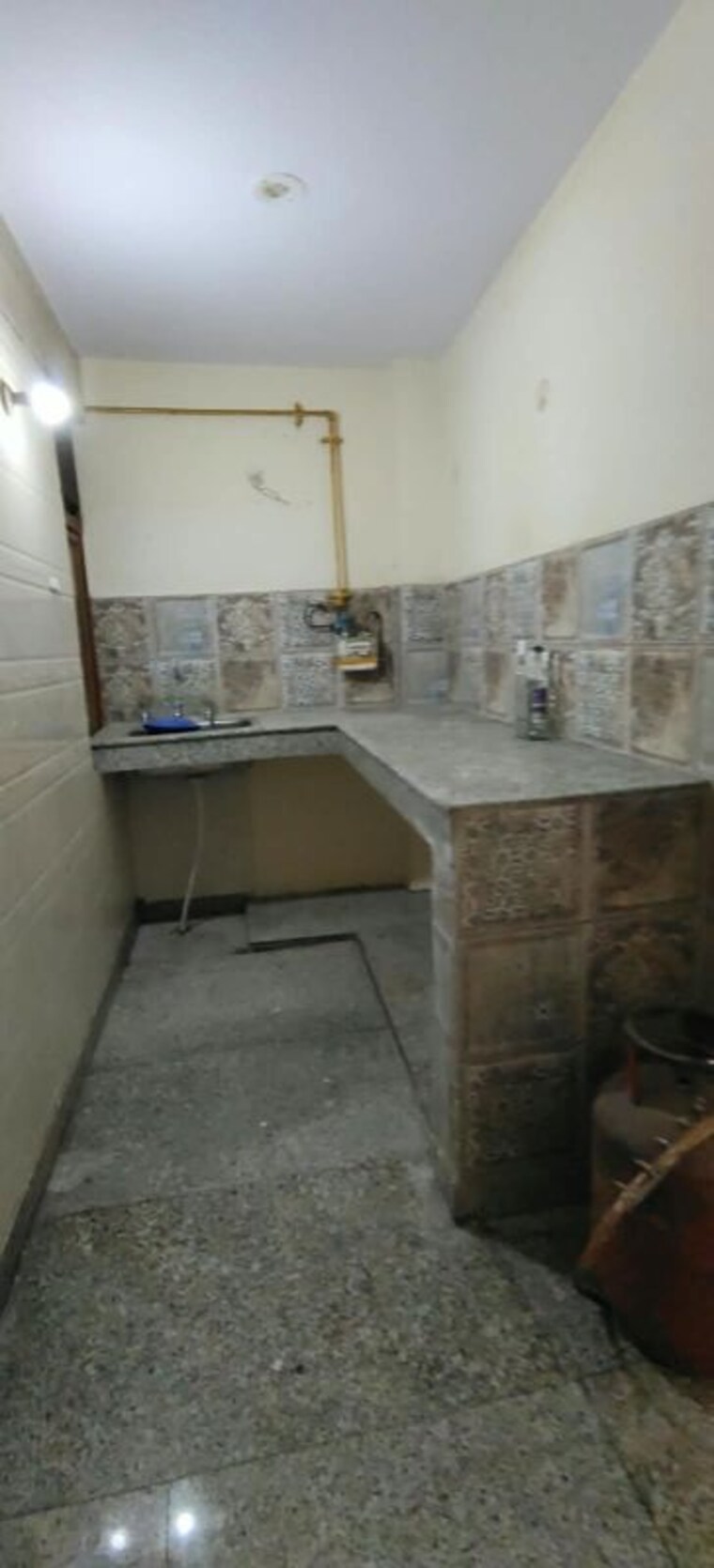 Kitchen, dwarka mor 1 Bedroom 50 Sq.Yd. Builder Floor In Dwarka Mor Delhi 10698523