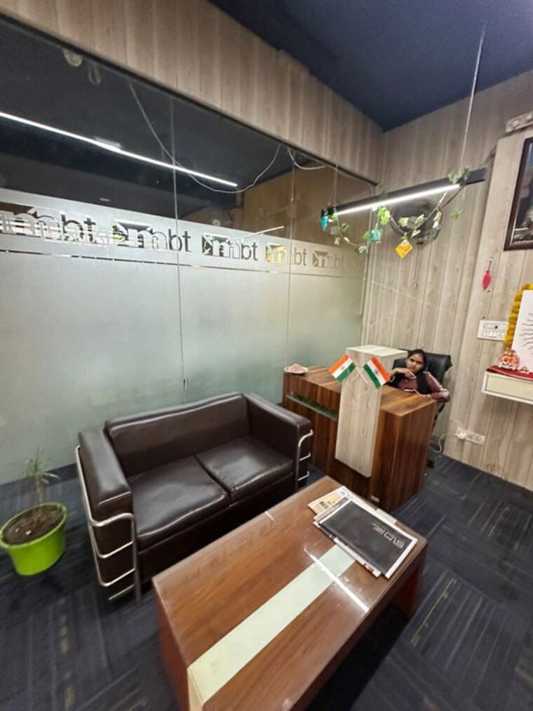 undefined, sector 4 Commercial Office Space 860 Sq.Yd. In Sector 4 Noida 10697049
