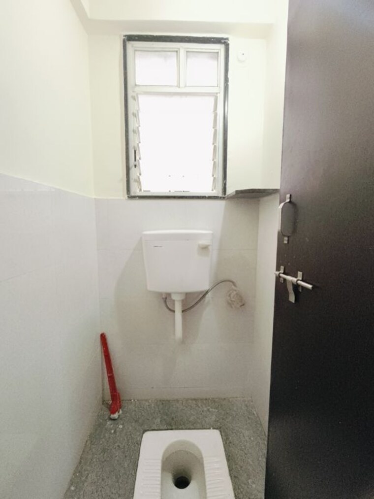 Bathroom, trimurti-crystal-park 1 Bedroom 456 Sq.Ft. Apartment In Mohammadwadi Pune 10713230