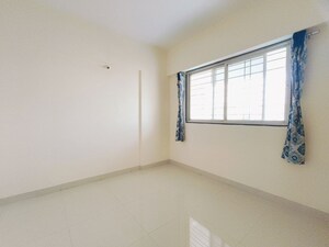 Room in 1 BHK Apartment at Trimurti Crystal Park, Mohammadwadi – for Rent