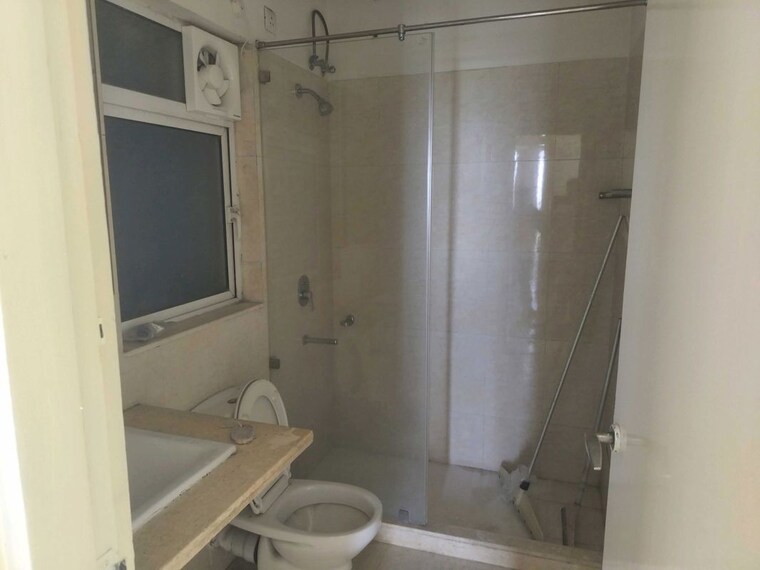 Bathroom, sector 22 3 Bedroom 1600 Sq.Ft. Builder Floor In Sector 22 Gurgaon 10713232