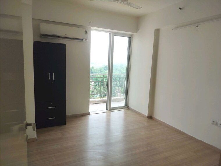 Room, sector 22 3 Bedroom 1600 Sq.Ft. Builder Floor In Sector 22 Gurgaon 10713232