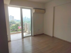 Room in 3 BHK Builder Floor at Sector 22 – for Rent
