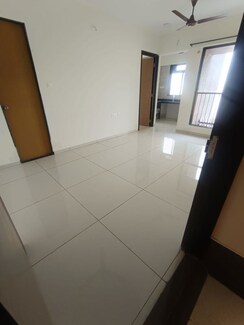 2 BHK +Apartment For Rent in Chandak 34 Park Estate