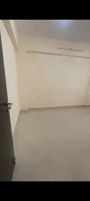 Room in 2 BHK Apartment at Sidhivinayak Residency, Chembur – for Rent