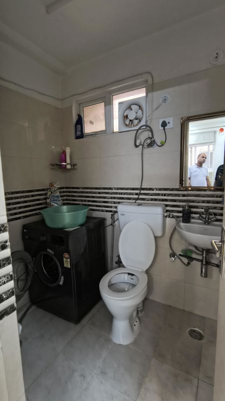 Team Area, sector 23 2 Bedroom 1200 Sq.Ft. Builder Floor In Sector 23 Gurgaon 10713263