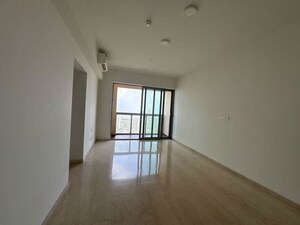 Room in 2 BHK Apartment at Piramal Aranya, Byculla – for Sale