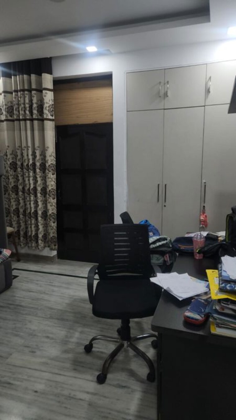 Team Area, sector 36 3 Bedroom 2500 Sq.Ft. Independent House In Sector 36 Noida 10713245