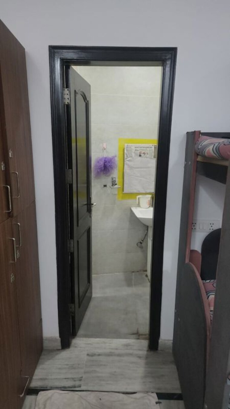 undefined, sector 36 3 Bedroom 2500 Sq.Ft. Independent House In Sector 36 Noida 10713245