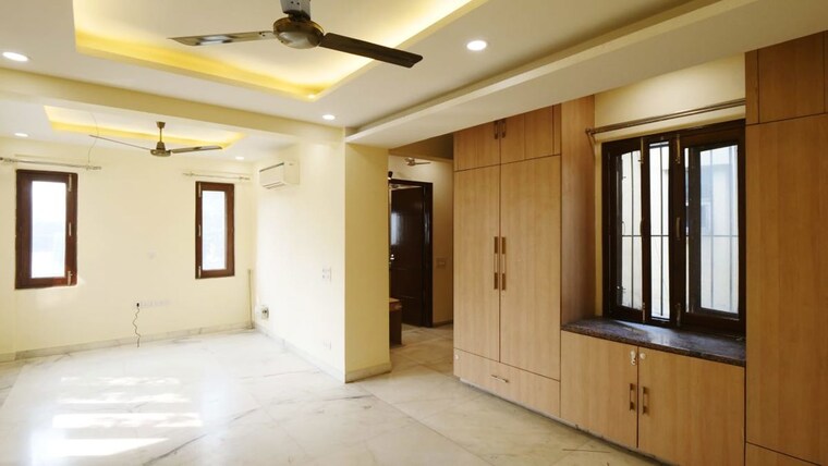 Room, sector 36 3 Bedroom 32000 Sq.Ft. Independent House In Sector 36 Noida 10713272