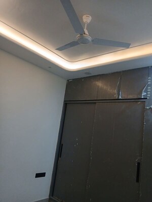 Furnished Amenities in 3 BHK Builder Floor at Sector 9 – for Rent