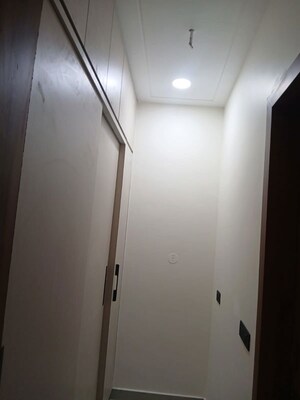 Furnished Amenities in 3 BHK Builder Floor at Sector 9 – for Rent