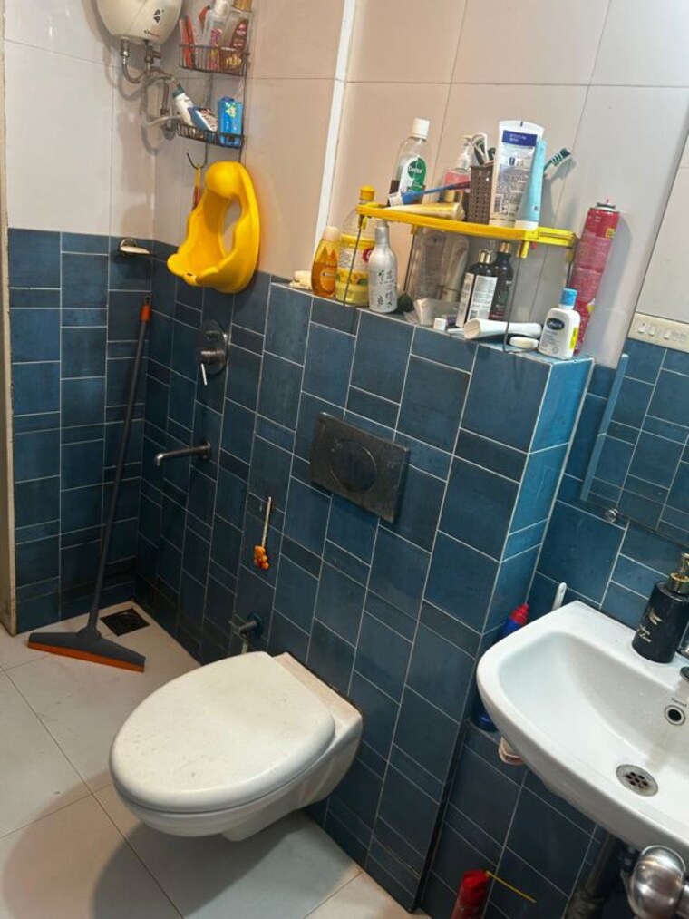 Bathroom, lodha-amara 2 Bedroom 672 Sq.Ft. Apartment In Kolshet Road Thane 10713315