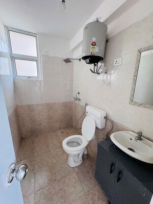 Bathroom in 2 BHK Builder Floor at Sector 21 – for Rent