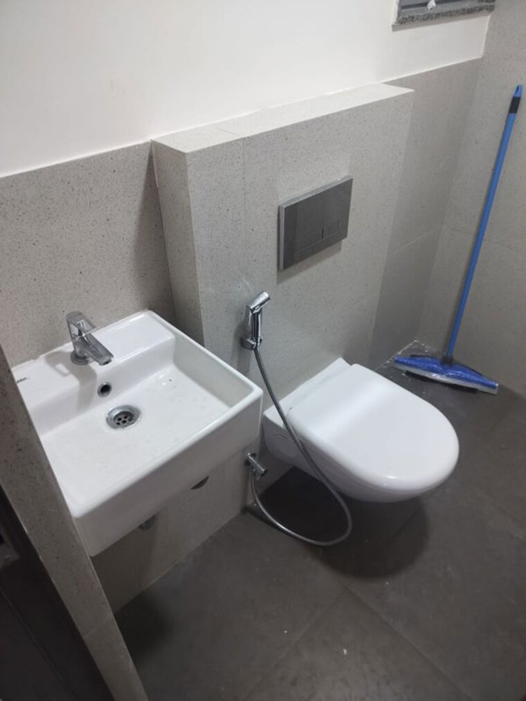 Bathroom, piramal-vaikunth 2 Bedroom 530 Sq.Ft. Apartment In Balkum Pada Thane 10713338