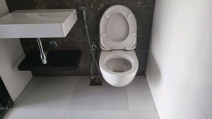 Bathroom in 2 BHK Apartment at Lodha NCP Commercial Tower Supremus, Wadala – for Sale