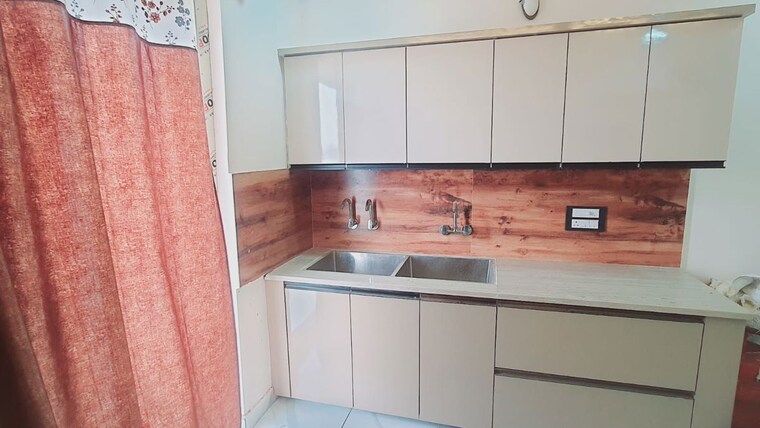 Kitchen, sector 9 4 Bedroom 400 Sq.Ft. Builder Floor In Sector 9 Hisar 10711044