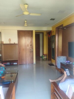 Living Room in 2 BHK Builder Floor at Sher E Punjab, Andheri East – for Sale