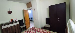 Bedroom in 2.5 BHK Builder Floor at Vipul World Plots, Sector 48 – for Rent