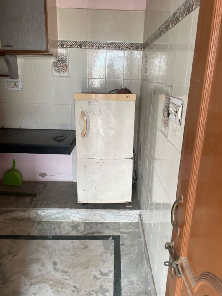 Kitchen, sector 14 Pg For Boys & Girls In Sector 14 10710989