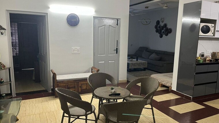Team Area, sector 23a 3 Bedroom 1500 Sq.Ft. Builder Floor In Sector 23a Gurgaon 10713366