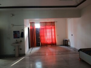 Living Room in 2 BHK Independent House at Sector 9 – for Rent