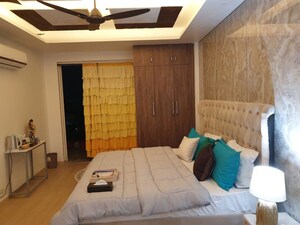 Bedroom in 3 BHK Builder Floor at Sector 23 – for Rent