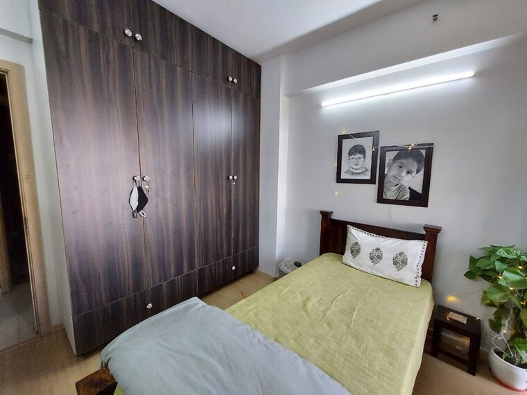 Bedroom, sector 21 3 Bedroom 1600 Sq.Ft. Builder Floor In Sector 21 Gurgaon 10713412