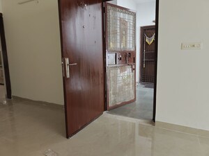 Room in 3.5 BHK Apartment at Vatika Lifestyle Homes, Sector 83 – for Rent