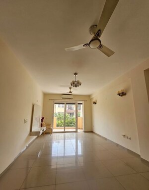 3 BHK Apartment For Rent in Emaar MGF Emerald Hills, Sector 65