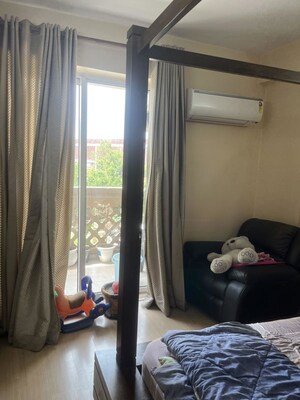 Living Room in 2 BHK Builder Floor at Sector 22 – for Rent