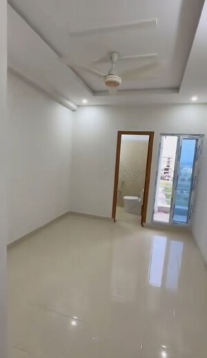 Room in 3 BHK Apartment at Vasu Fortune Residency, Raj Nagar Extension – for Rent
