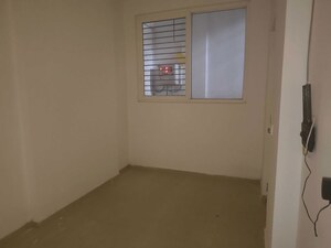 Room in 4 BHK Builder Floor at Sector 23 – for Rent
