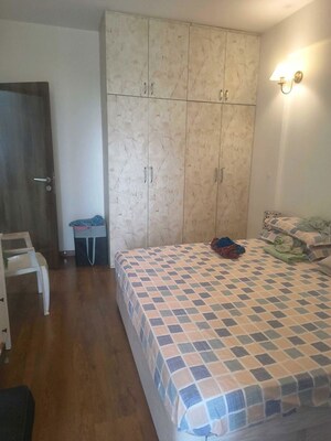 Bathroom in 4 BHK Builder Floor at Sector 23 – for Rent