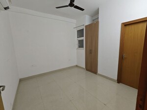 Room in 4 BHK Apartment at SS Linden, Sector 84 – for Rent