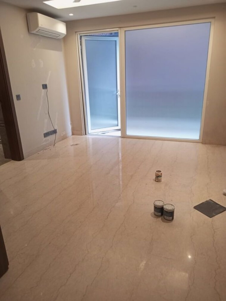 Room, chirag enclave 4 Bedroom 5000 Sq.Ft. Builder Floor In Chirag Enclave Delhi 10713617