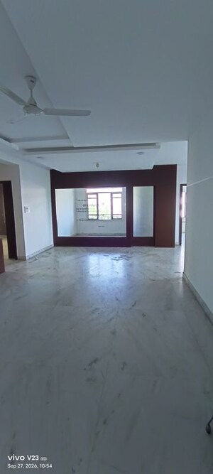 Room in 3 BHK Apartment at Silpa Emerald, Kothaguda – for Sale