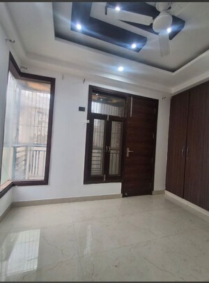 Room in 2 BHK Builder Floor at Chattarpur – for Rent