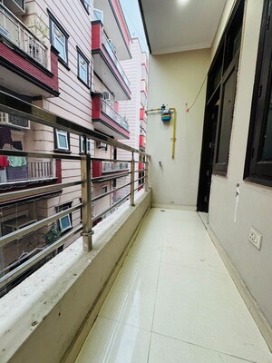 Balcony in 1 BHK Builder Floor at Chattarpur – for Rent