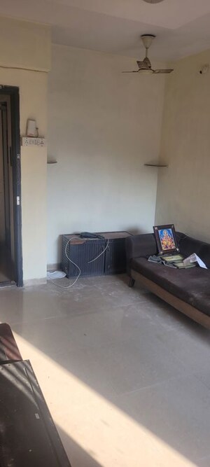 Furnished Amenities in 1 BHK Apartment at Shree Shashwat CHS, Mira Road – for Rent