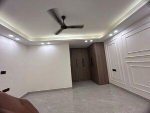 Building Lobby in 3 BHK Builder Floor at Saket – for Rent