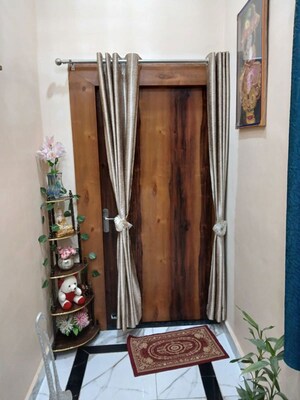 Furnished Amenities in 3 BHK Villa at Harmu Colony – for Rent