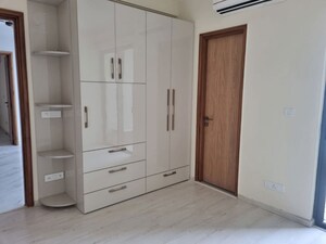 Room in 3 BHK Apartment at M3M Heights, Sector 65 – for Rent