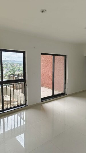 Room in 3 BHK Apartment at Shapoorji Pallonji Joyville Hinjewadi, Hinjewadi – for Rent